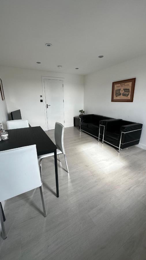 Stunning New 1 Bedroom Apartment Londres Exterior foto
